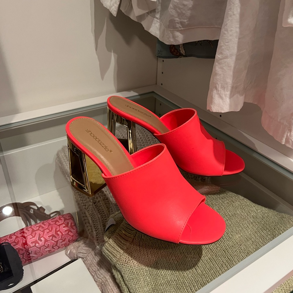 Coral colored hallow block heel - Picture 3 of 4